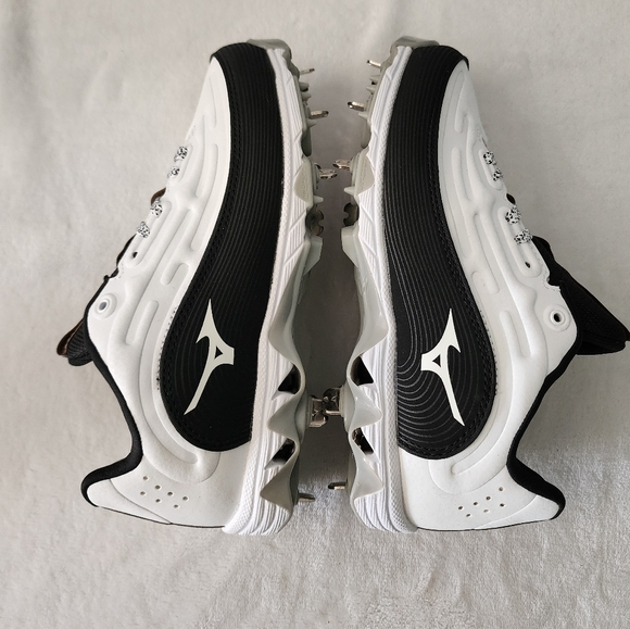 Mizuno Spike Swift 8 Softball Metal Cleats 11GM236009 - Picture 5 of 7